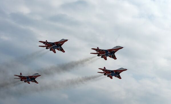 Los ensayos aéreos encima de Moscú tendrán lugar los días 5 y 7 de mayo. - Sputnik Mundo