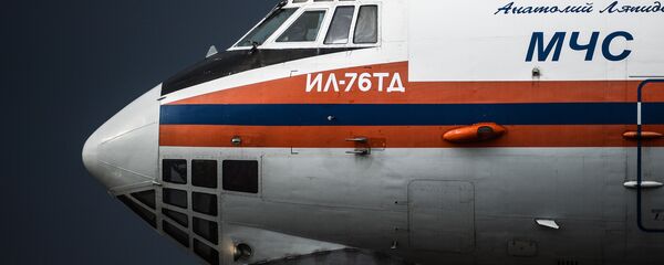 Avión Il-76 del Ministerio de Emergencia de Rusia - Sputnik Mundo