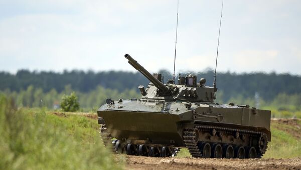 El vehículo de combate BMD-4 de las Tropas Aerotransportadas de Rusia - Sputnik Mundo