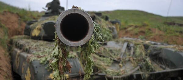 Un tanque de las autodefensas de Nagorno Karabaj - Sputnik Mundo