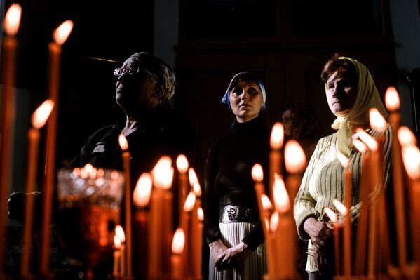 Los ortodoxos celebran el Domingo de Ramos - Sputnik Mundo