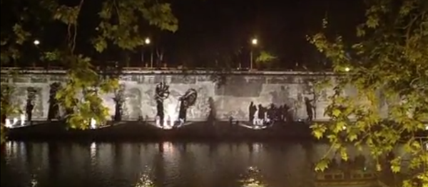 Triunfos y Lamentos, espectáculo callejero en Roma Triunfos y Lamentos, espectáculo callejero en Roma - Sputnik Mundo