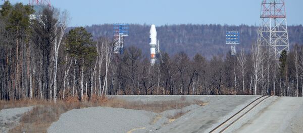 Cohete portador ruso Soyuz-2.1a en el cosmódromo ruso Vostochni - Sputnik Mundo