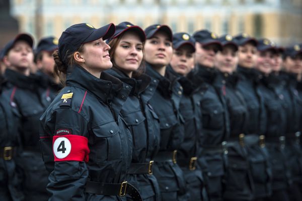 El primer ensayo del desfile del Día de la Victoria en San Petersburgo - Sputnik Mundo