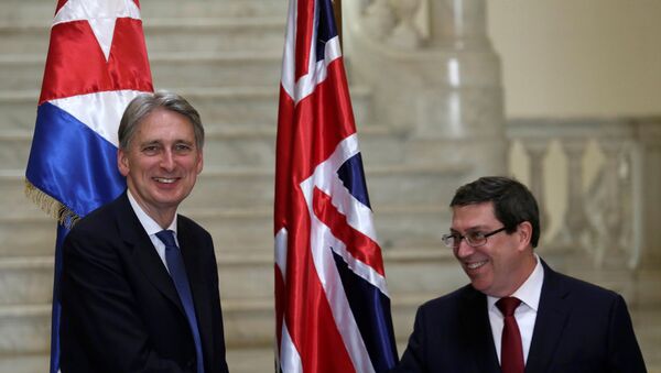 Philip Hammond, canciller de Gran Bretaña, y Bruno Rodríguez Parrilla, canciller de Cuba Philip Hammond, canciller de Gran Bretaña, y Bruno Rodríguez Parrilla, canciller de Cuba - Sputnik Mundo