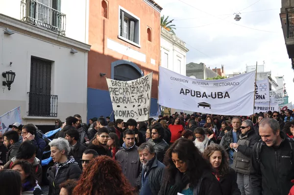 Marcha de la Asociación del Personal No Docente de la Universidad de Buenos Aires. Marcha de la Asociación del Personal No Docente de la Universidad de Buenos Aires. - Sputnik Mundo