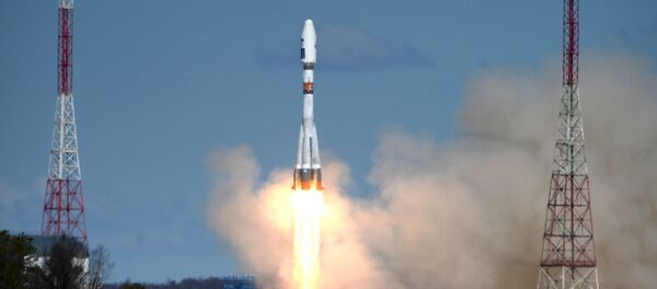 Primer lanzamiento del cohete Soyuz-2.1a desde el cosmódromo ruso Vostochni - Sputnik Mundo