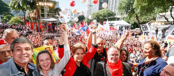 Dilma Rousseff em ato do Dia do Trabalho em São Paulo - Sputnik Mundo