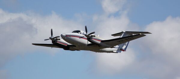 Beechcraft Super King Air 200 taking off - Sputnik Mundo