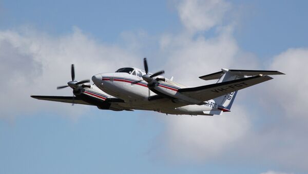 Beechcraft Super King Air 200 taking off - Sputnik Mundo