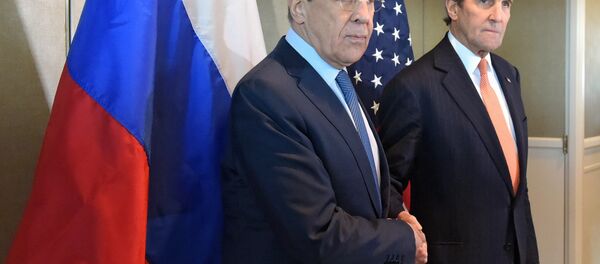 Lavrov y Kerry en Munich - Sputnik Mundo