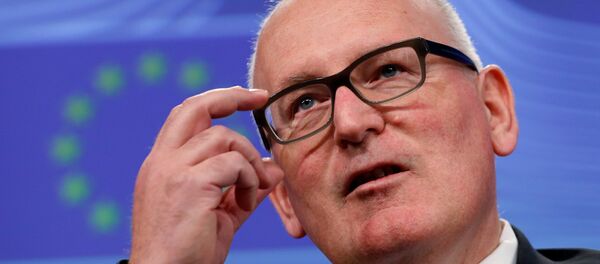 El vicepresidente primero de la Comisión Europea, Frans Timmermans - Sputnik Mundo