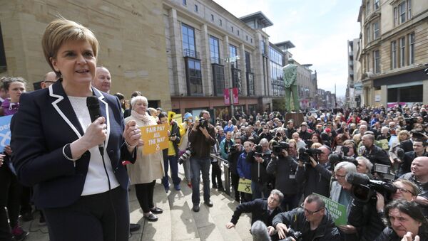 Nicola Sturgeon, líder del Partido Nacionalista de Escocia (SNP) - Sputnik Mundo