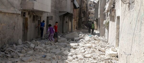 Barrio destruido en Alepo, Siria - Sputnik Mundo