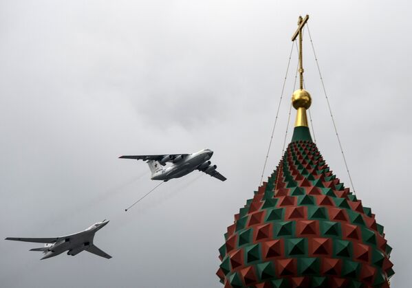 Primer ensayo en Moscú de las Fuerzas Aéreas para el Día de la Victoria - Sputnik Mundo