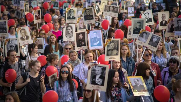 Marcha del Regimiento Inmortal - Sputnik Mundo