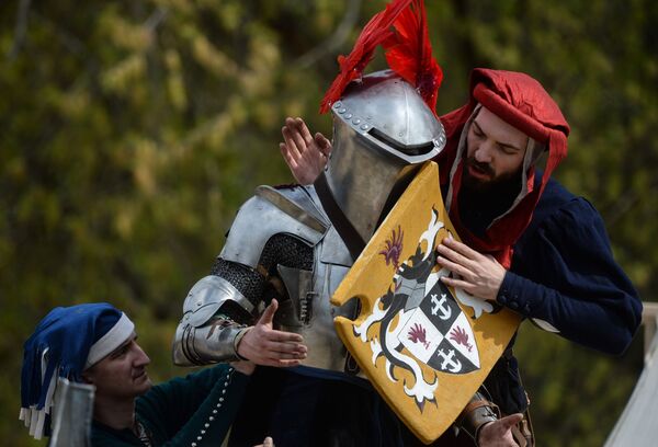 Torneo Medieval San Jorge en Moscú - Sputnik Mundo
