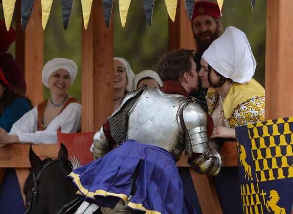 Torneo Medieval San Jorge en Moscú - Sputnik Mundo