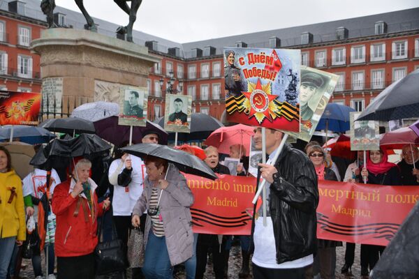 La marcha del Regimiento Inmortal, Madrid La marcha del Regimiento Inmortal, Madrid - Sputnik Mundo