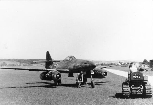 El primer caza de reacción, el Me 262 alemán en 1944 - Sputnik Mundo