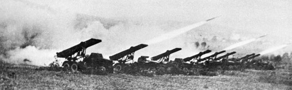 El sistema lanzamisiles soviético BM-13, la famosa Katiusha - Sputnik Mundo