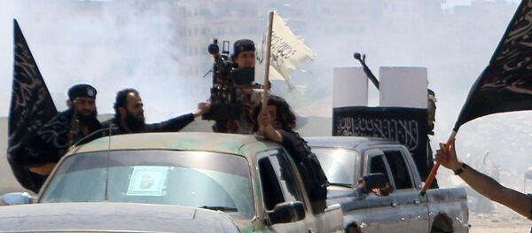 Militantes del grupo terrorista Frente Al Nusra en Siria (archivo) - Sputnik Mundo