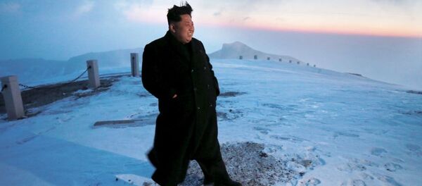 Líder norcoreano, Kim Jung-un, en el monte Paektusan - Sputnik Mundo