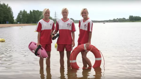 Las trillizas estonias Leila, Liina y Lily Luik - Sputnik Mundo