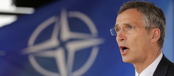 Jens Stoltenberg, el secretario general de la OTAN, durante la inauguración de la base rumana de Deveselu - Sputnik Mundo