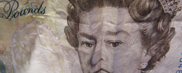 Billete de 5 libras esterlinas - Sputnik Mundo