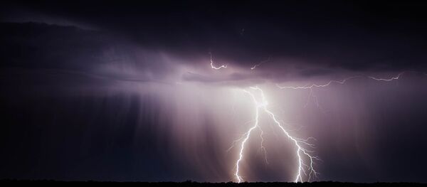 Un rayo (imagen referencial) - Sputnik Mundo