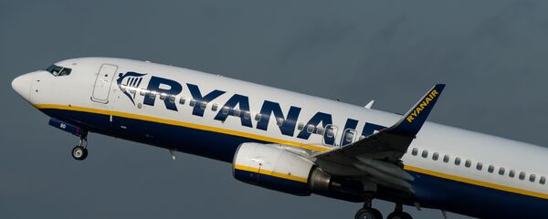 Avión de la compañía aérea Ryanair (archivo) - Sputnik Mundo