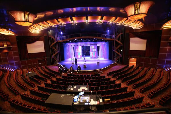 ¡Bienvenido a bordo!: conozca el lujoso crucero más grande del mundo - Sputnik Mundo