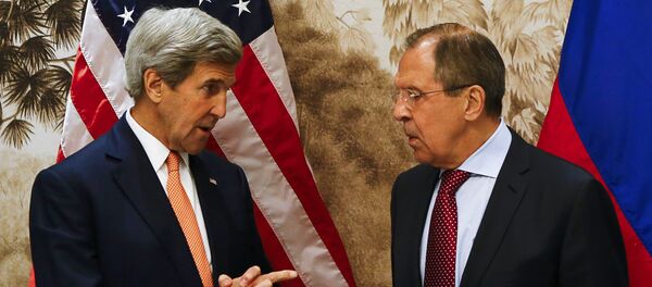 Secretario de Estado de EEUU, John Kerry, y ministro de Exteriores de Rusia, Serguéi Lavrov - Sputnik Mundo