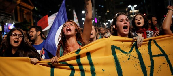 Protesta en Sao Paulo contra el Gobierno interino de Temer Protesta en Sao Paulo contra el Gobierno interino de Temer - Sputnik Mundo