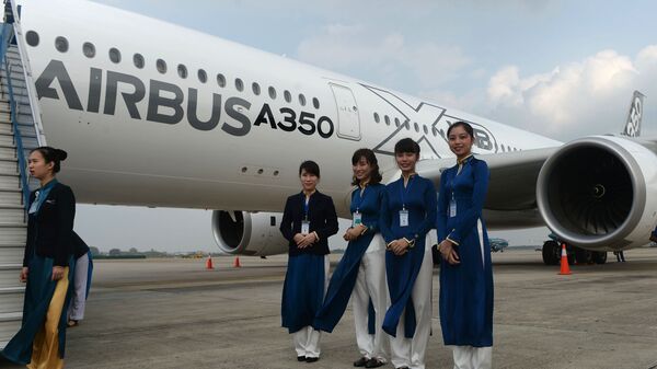 Un avión de Vietnam Airlines - Sputnik Mundo