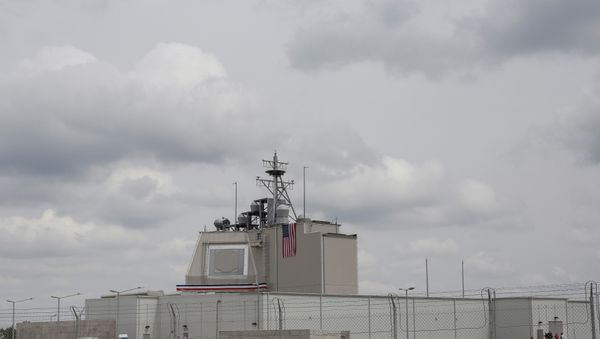 El centro de control para el sitio de defensa antimisil en Rumania El centro de control para el sitio de defensa antimisil en Rumania - Sputnik Mundo