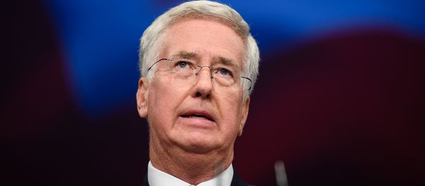 Michael Fallon, secretario de Defensa de Reino Unido - Sputnik Mundo
