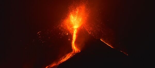 Erupción volcánica (archivo) - Sputnik Mundo