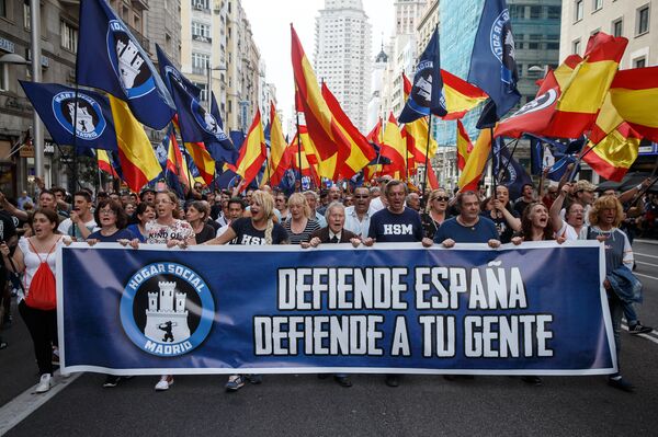 Manifestación de ultraderecha 'Hogar Social de Madrid'. - Sputnik Mundo