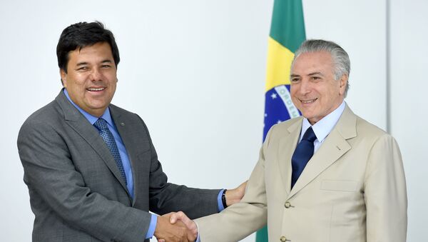 Mendonça Filho y Michel Temer - Sputnik Mundo