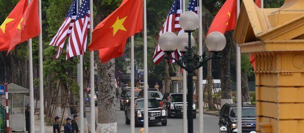 La llegada de Barack Obama, el presidente de EEUU, a Vietnam - Sputnik Mundo