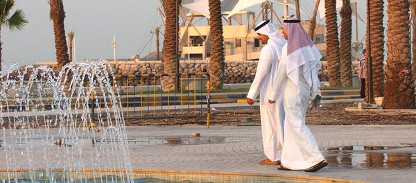 Hombres kuwaitíes - Sputnik Mundo