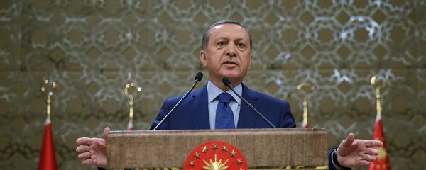 Recep Tayyip Erdogan, presidente turco - Sputnik Mundo
