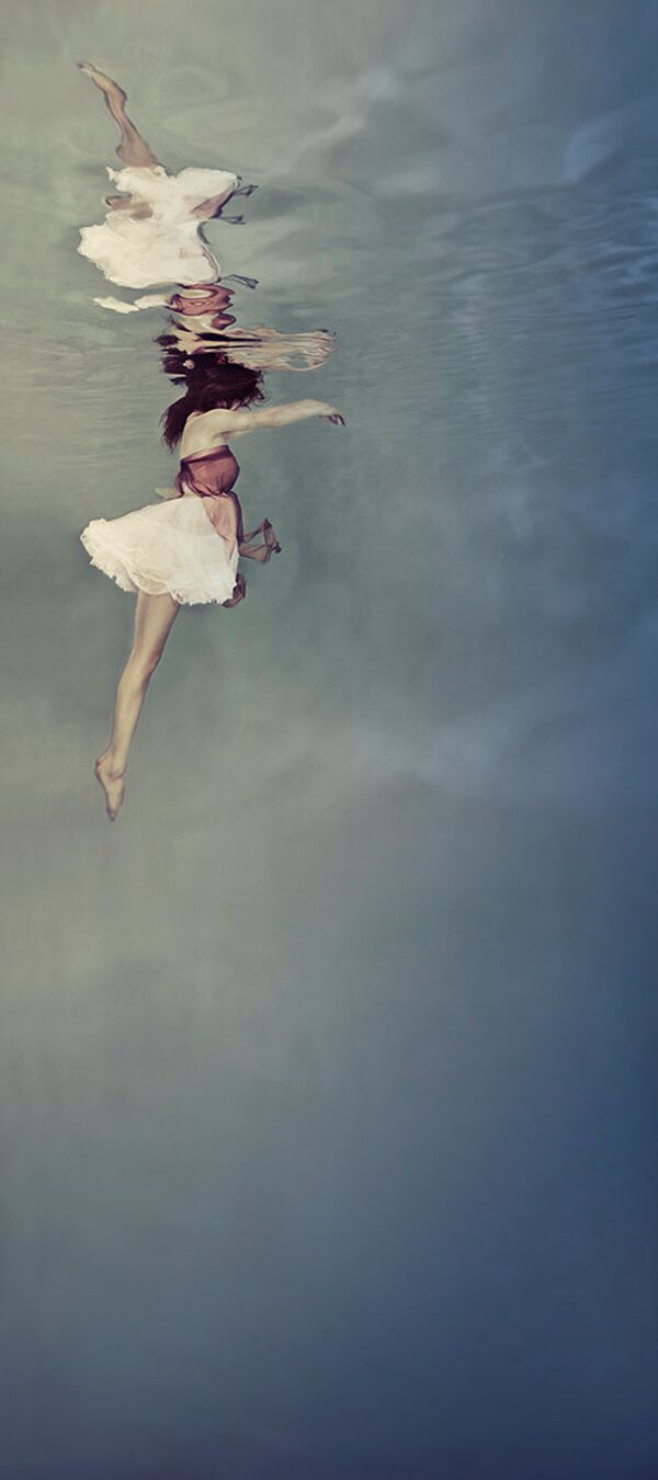 Las sirenas modernas: el hipnotizante arte submarino - Sputnik Mundo