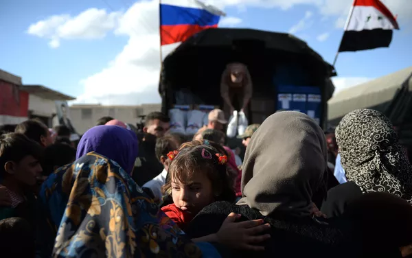 Entrega de ayuda humanitaria en Kaukab Entrega de ayuda humanitaria en Kaukab - Sputnik Mundo