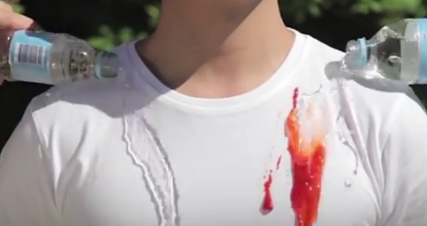 La camiseta prodigiosa que repele agua y suciedad - Sputnik Mundo