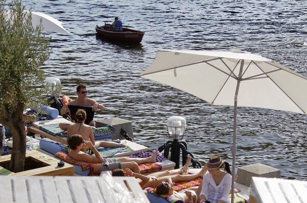 Una playa en Moscú - Sputnik Mundo