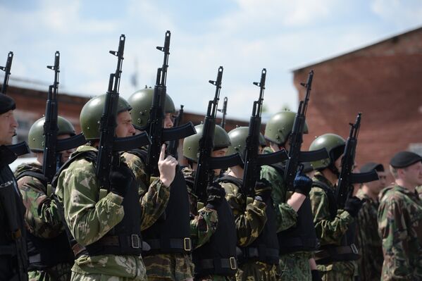 Las difíciles pruebas para alcanzar el máximo nivel de las Fuerzas Especiales de Rusia - Sputnik Mundo