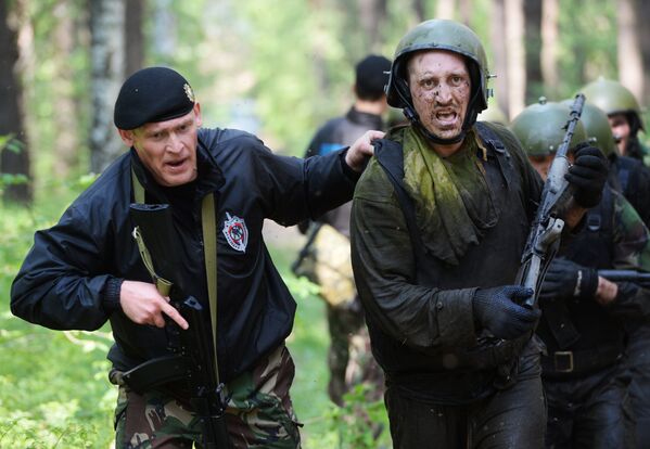 Las difíciles pruebas para alcanzar el máximo nivel de las Fuerzas Especiales de Rusia - Sputnik Mundo